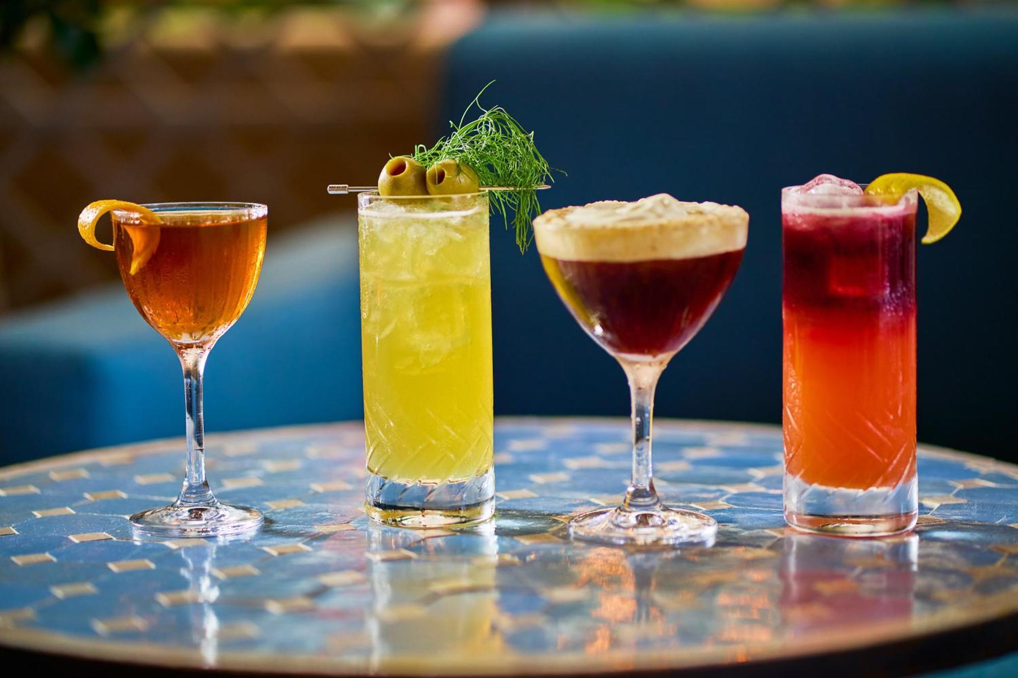 纽约 时代广场希尔顿花园旅馆酒店 外观 照片 Cocktails at the bar